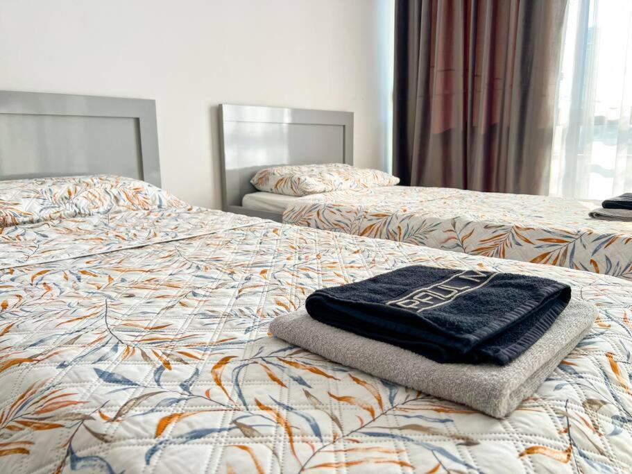 Scanderbeg Square 2Br Apt Tiranë Luaran gambar