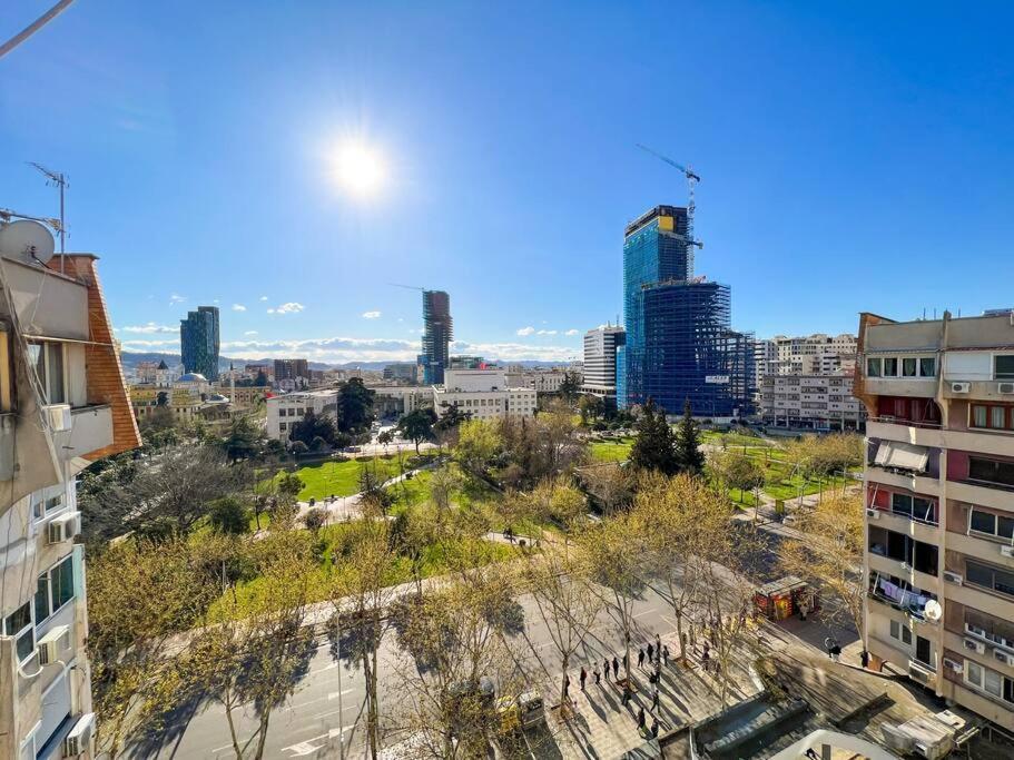 Scanderbeg Square 2Br Apt Tiranë Luaran gambar