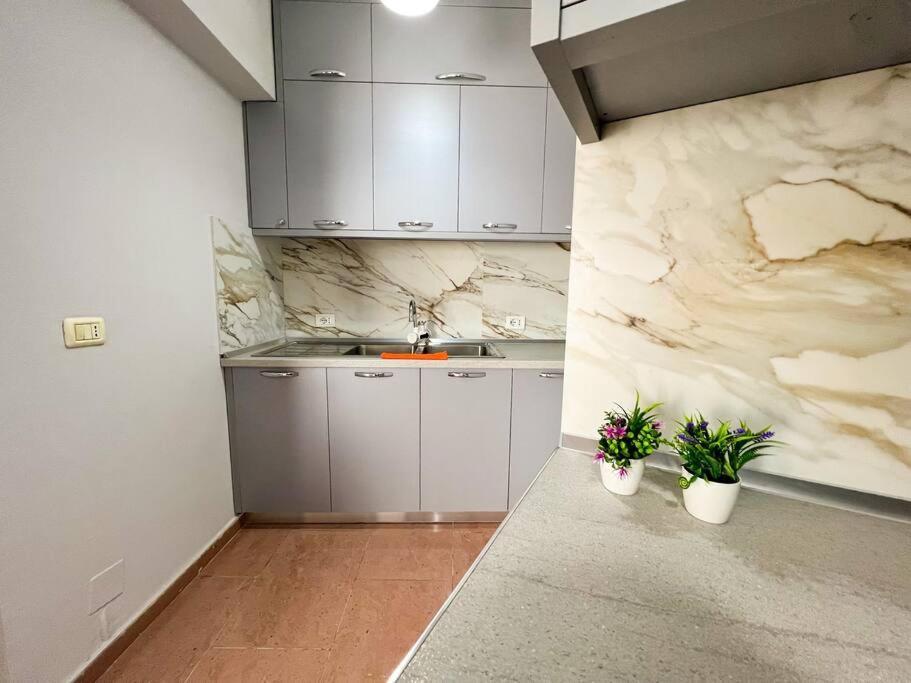 Scanderbeg Square 2Br Apt Tiranë Luaran gambar